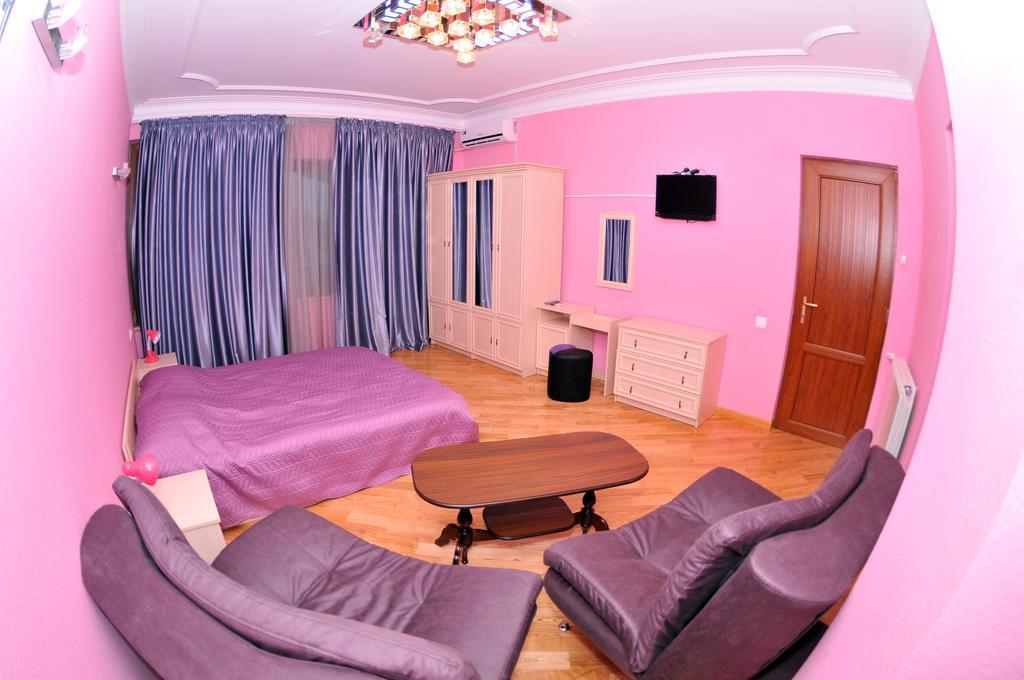 טביליסי Hotel Relax מראה חיצוני תמונה