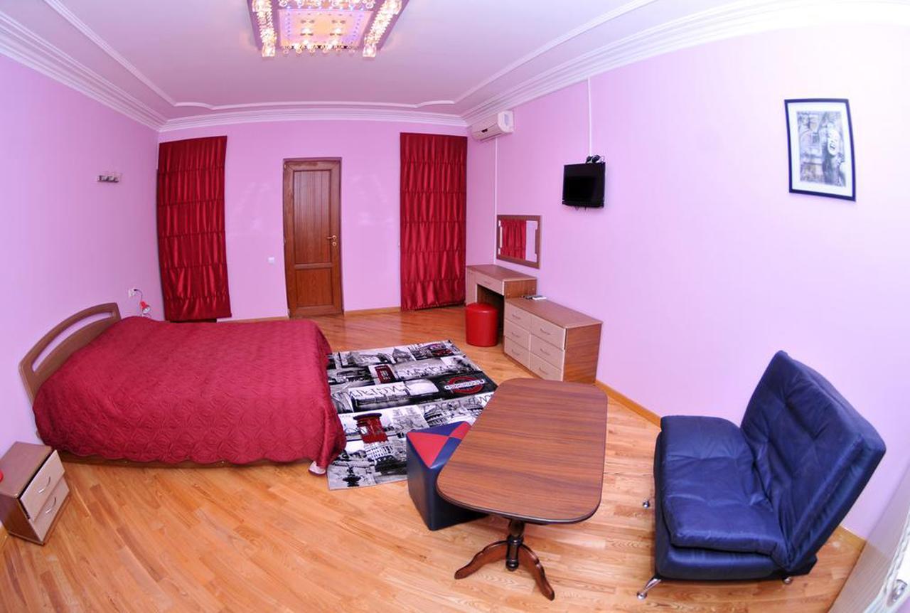 טביליסי Hotel Relax מראה חיצוני תמונה