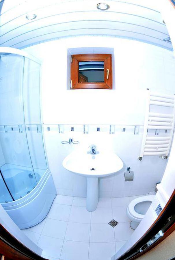 טביליסי Hotel Relax מראה חיצוני תמונה