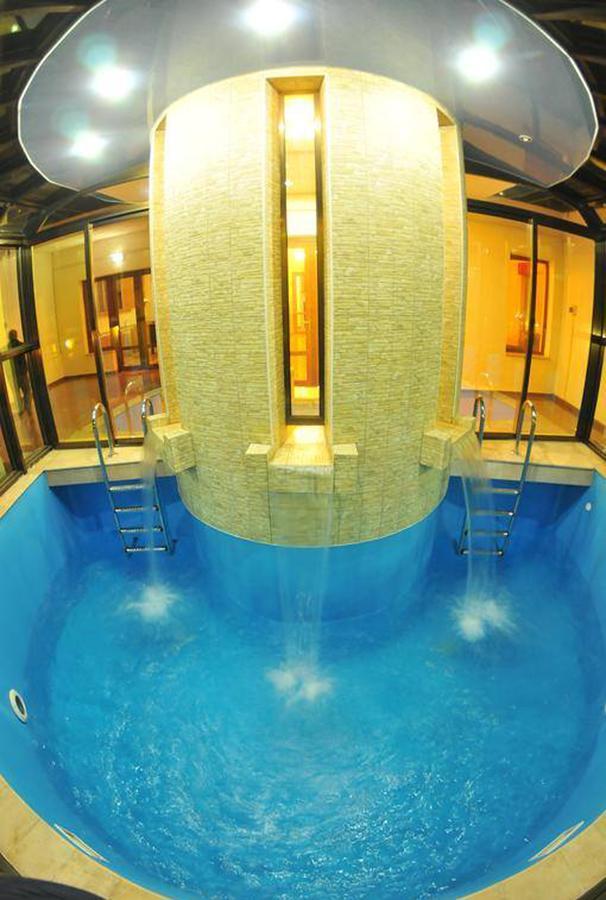 טביליסי Hotel Relax מראה חיצוני תמונה